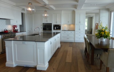 white kitchen in west vancouver 1