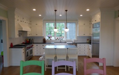 traditional white kitchen
