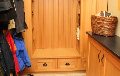 douglas fir mudroom bench