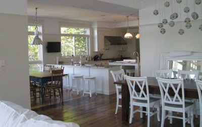 gulf island white kitchen 1